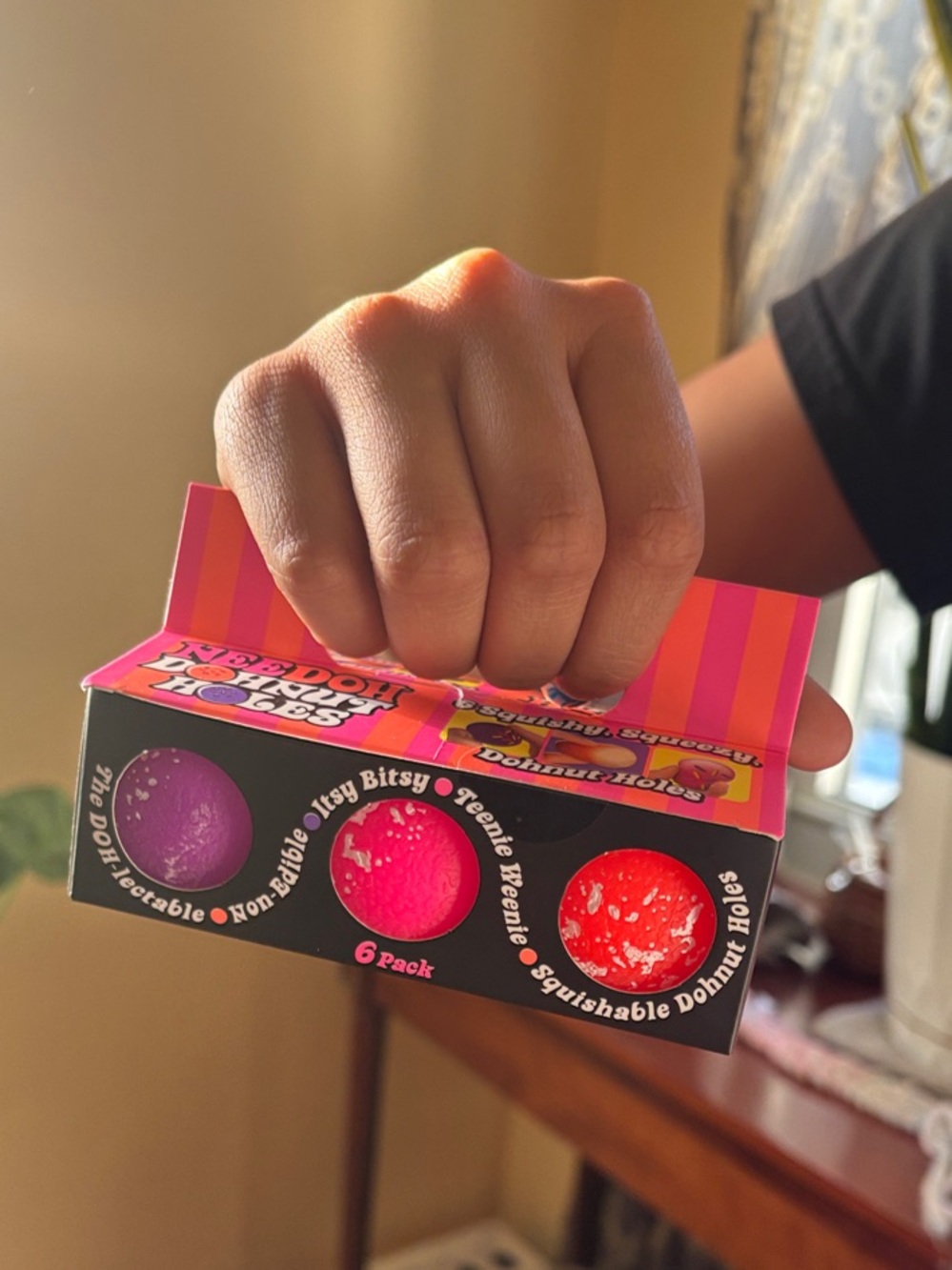 NeeDoh Dohnut Holes - 6 pack 
B3G1 mystery squishy free